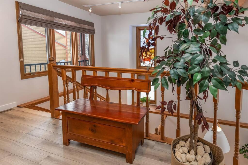 Peaceful 2-Bedroom Townhome Retreat W/Wooded View Galena Exterior foto